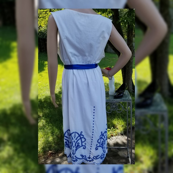 Sweet Embroidered JPR Dress - Picture 2 of 5